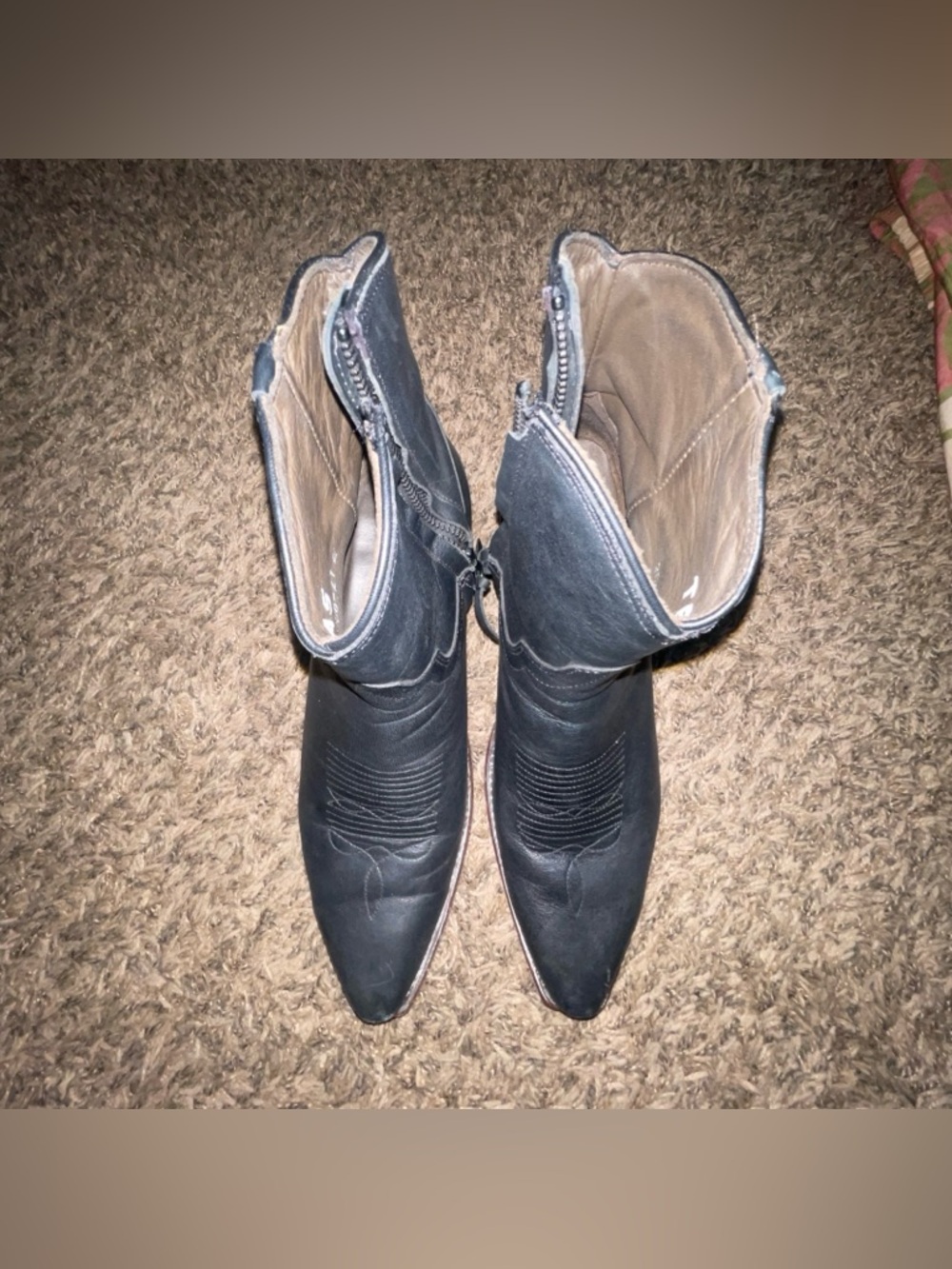 Tecovas The Daisy Scotch Western Ankle Boots 10B, Black - Picture 15 of 16